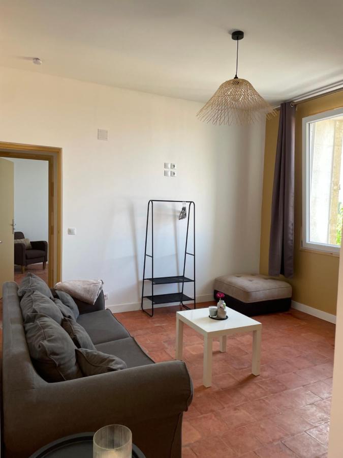 Mas De La Forge Noguier Bed & Breakfast Vergèze Екстериор снимка