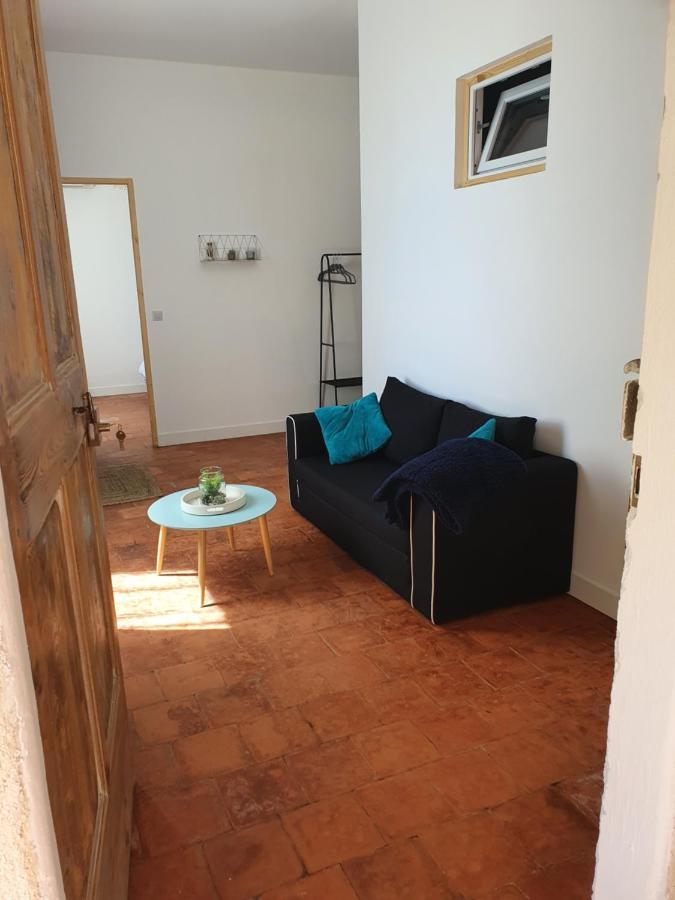 Mas De La Forge Noguier Bed & Breakfast Vergèze Екстериор снимка