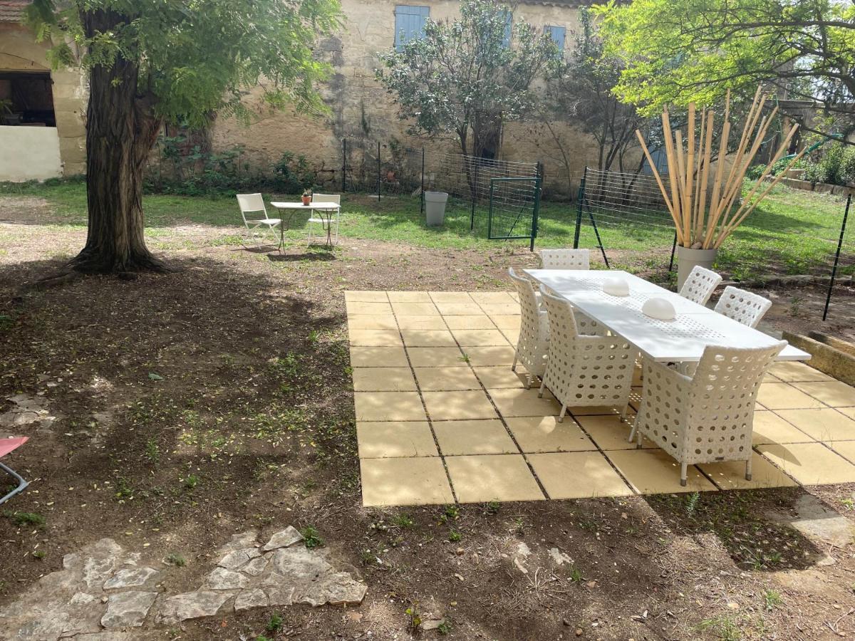 Mas De La Forge Noguier Bed & Breakfast Vergèze Екстериор снимка