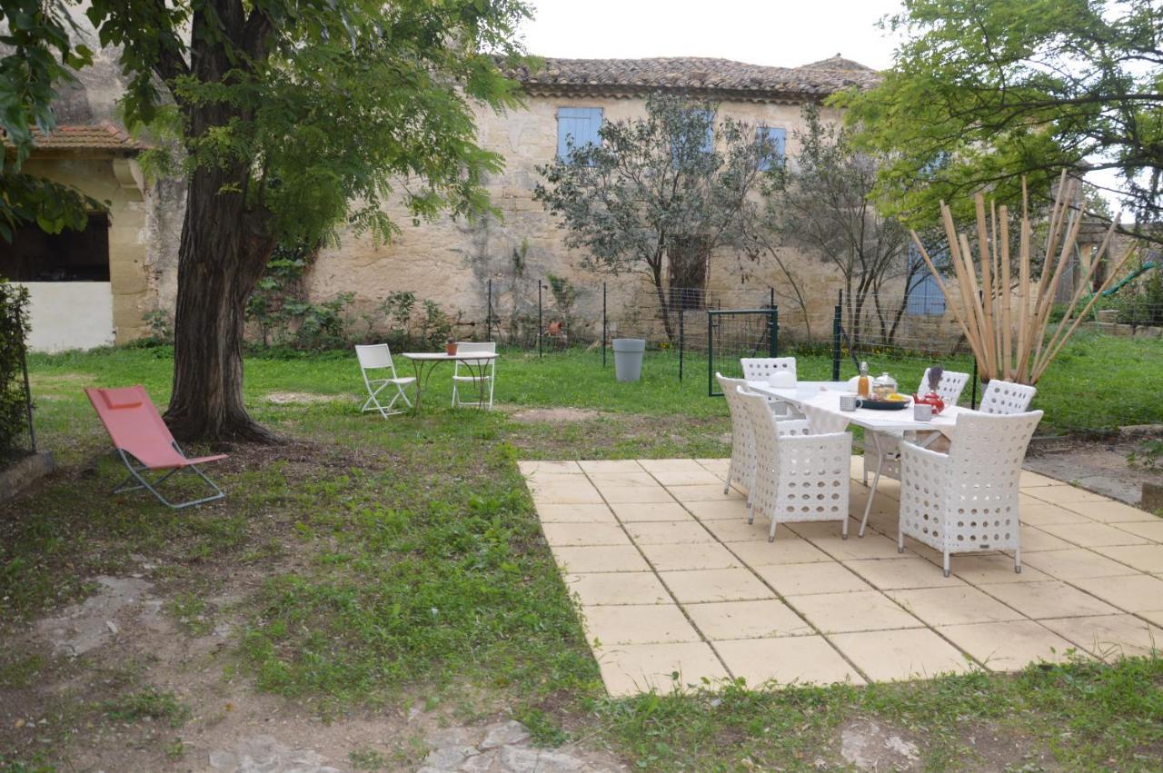 Mas De La Forge Noguier Bed & Breakfast Vergèze Екстериор снимка