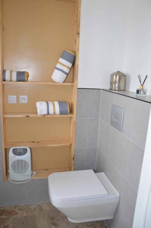 Mas De La Forge Noguier Bed & Breakfast Vergèze Екстериор снимка